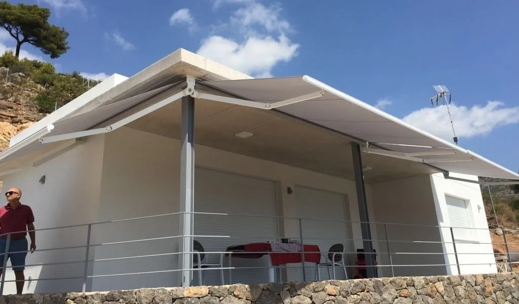 toldo de brazos extensibles