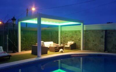 Pérgola bioclimática con luz LED y RGB en Benicàssim (Castellón)