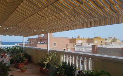 Toldos planos 10,00m de linea x 3,00m de salida en Playa de Moncofar